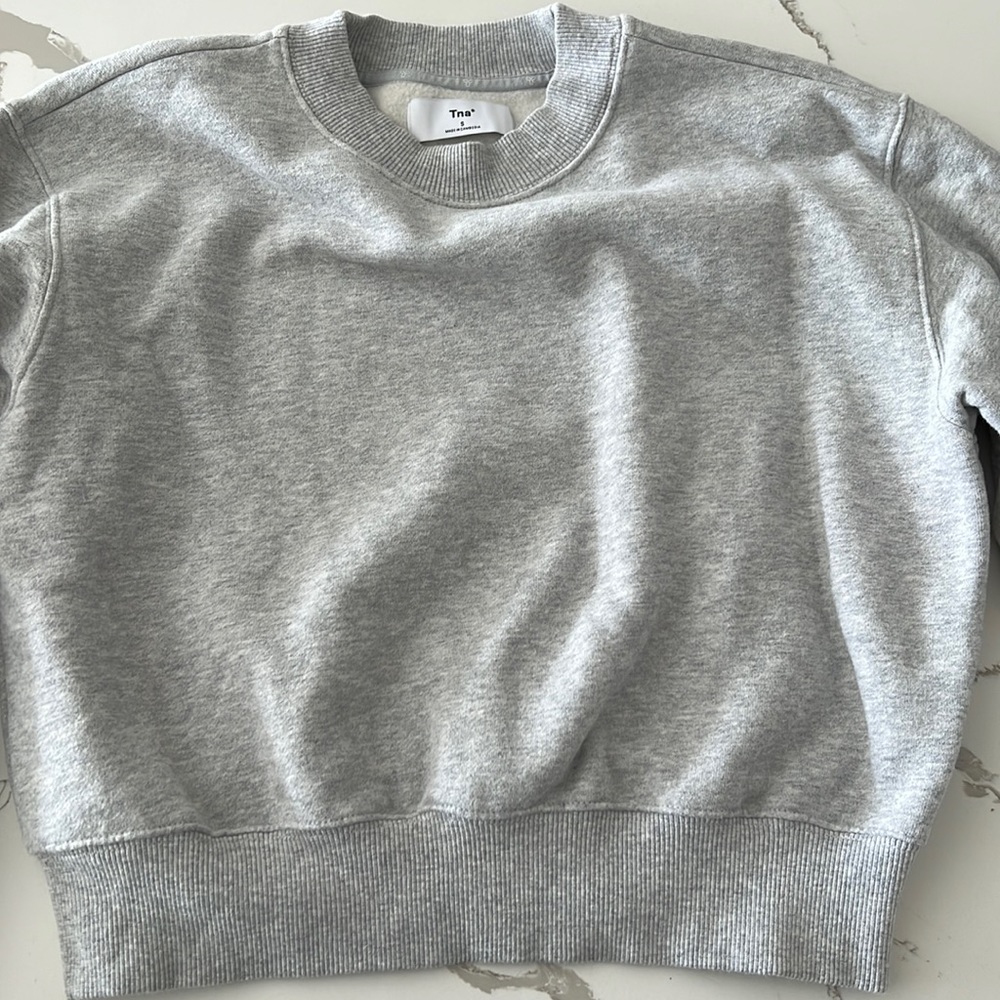 Aritzia Cozy Fleece Perfect Sweatshirt Size S Grey Heather Chrome
